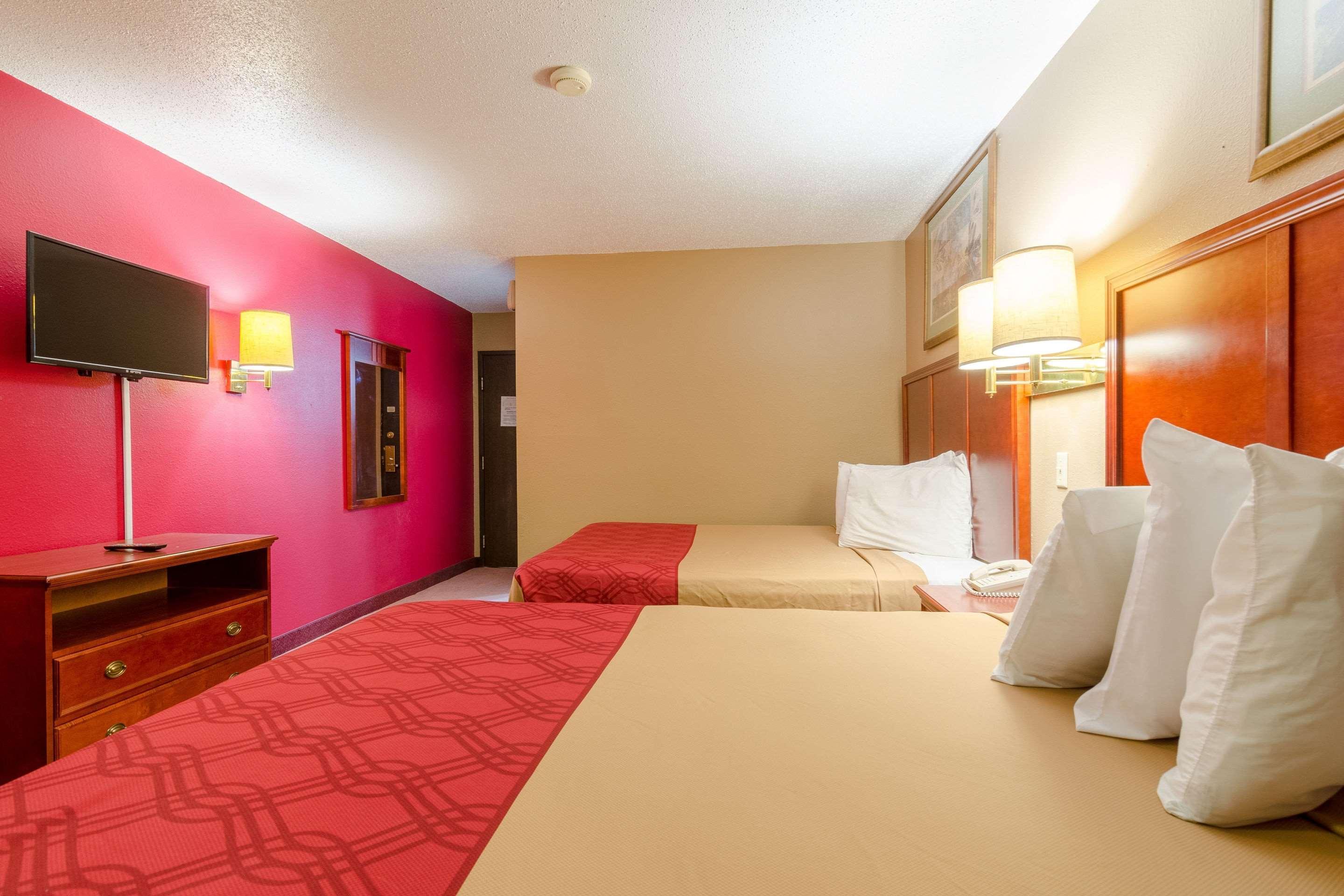 Rodeway Inn Митчелл Экстерьер фото