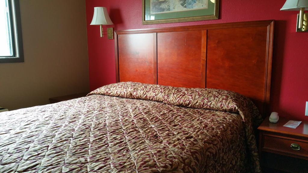 Rodeway Inn Митчелл Экстерьер фото
