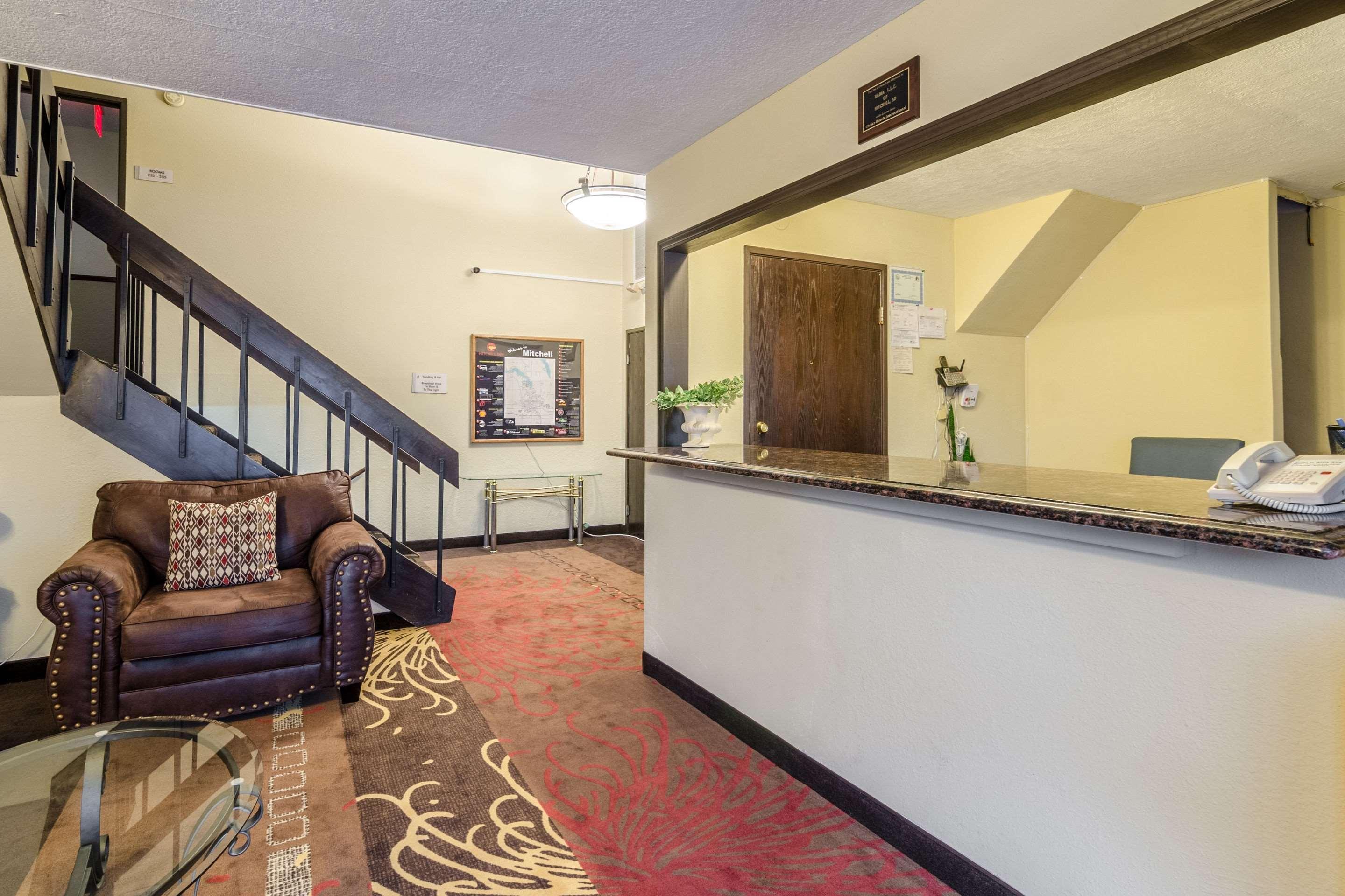 Rodeway Inn Митчелл Экстерьер фото
