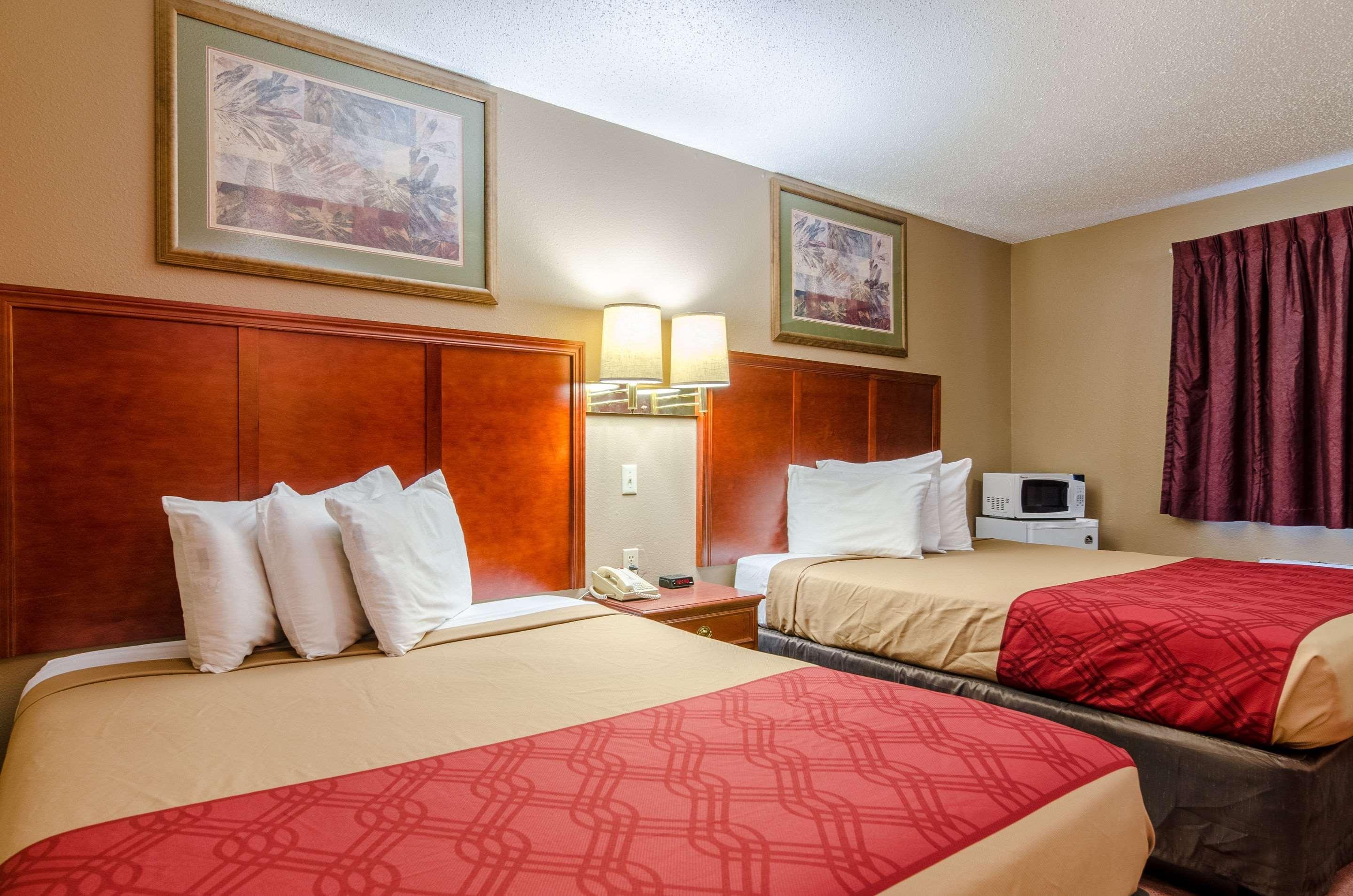 Rodeway Inn Митчелл Экстерьер фото